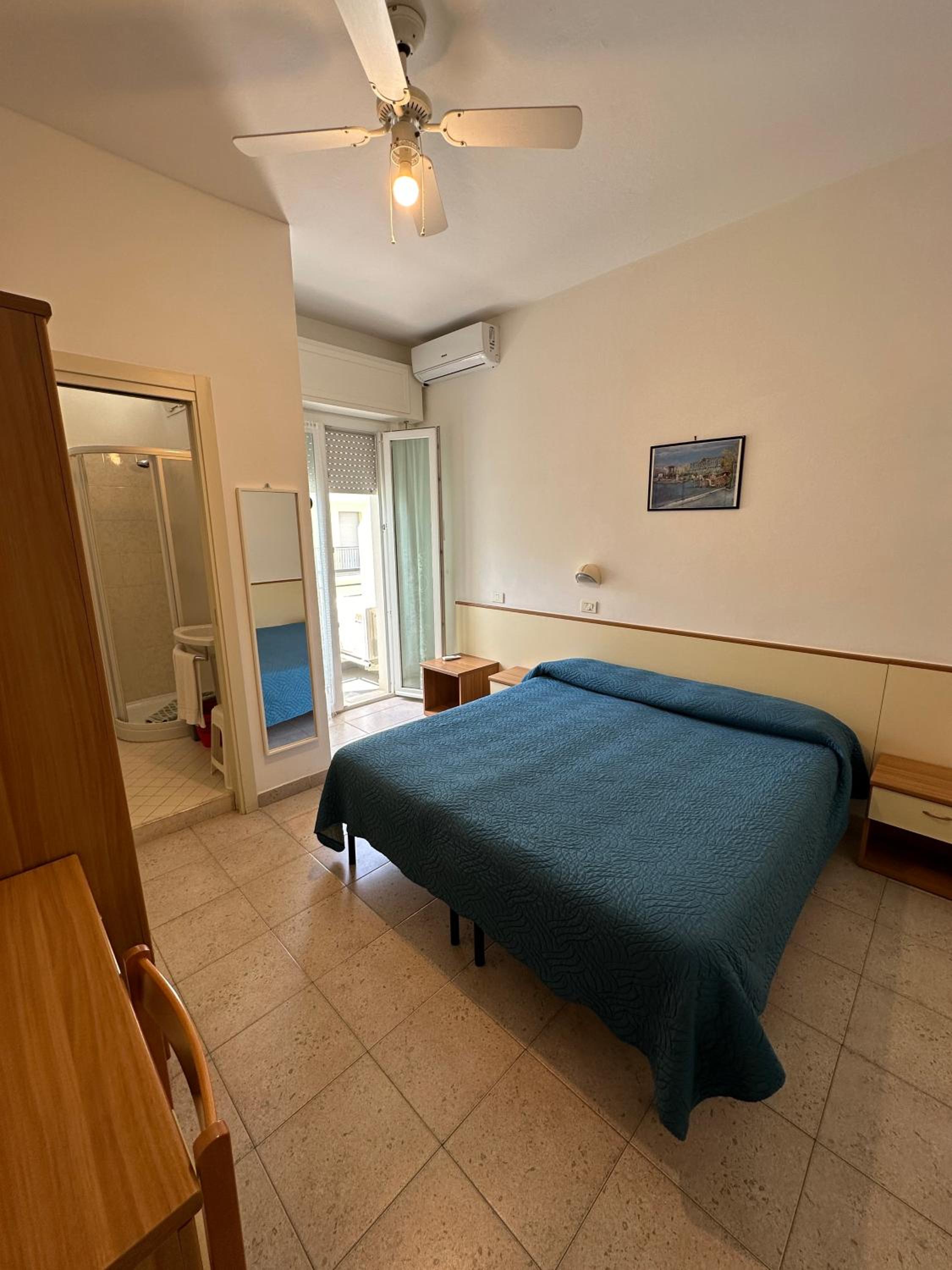 Room, Double Bed