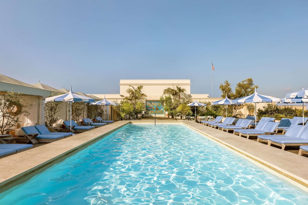 The Maybourne Beverly Hills 44/49