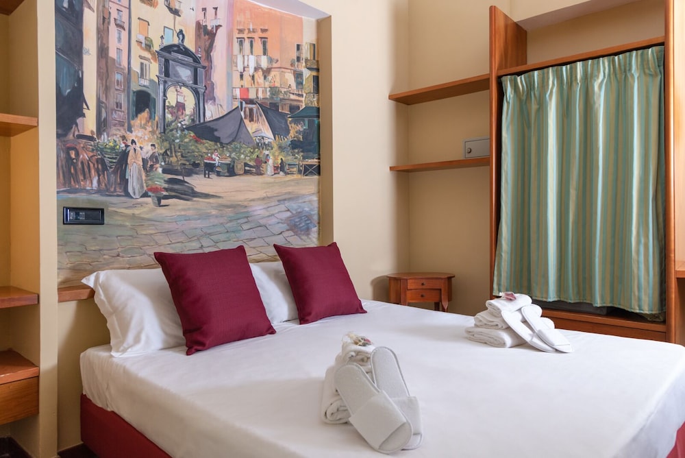 ROOM, DOUBLE BED, BALCONY