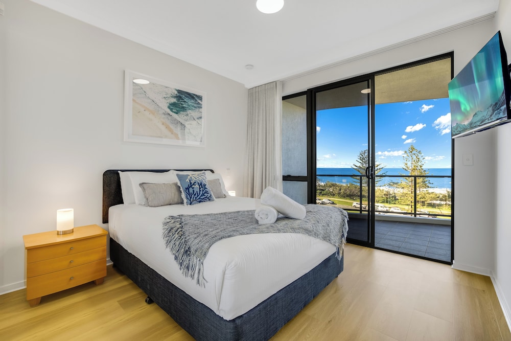 Meridian Alex Beach 11/50