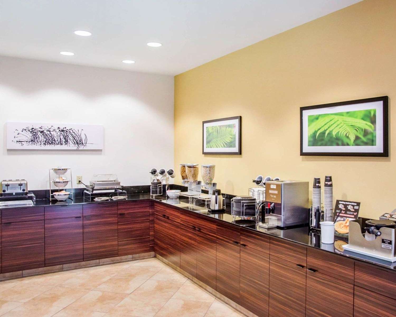 Sleep Inn & Suites Parkersburg - Marietta 26/28