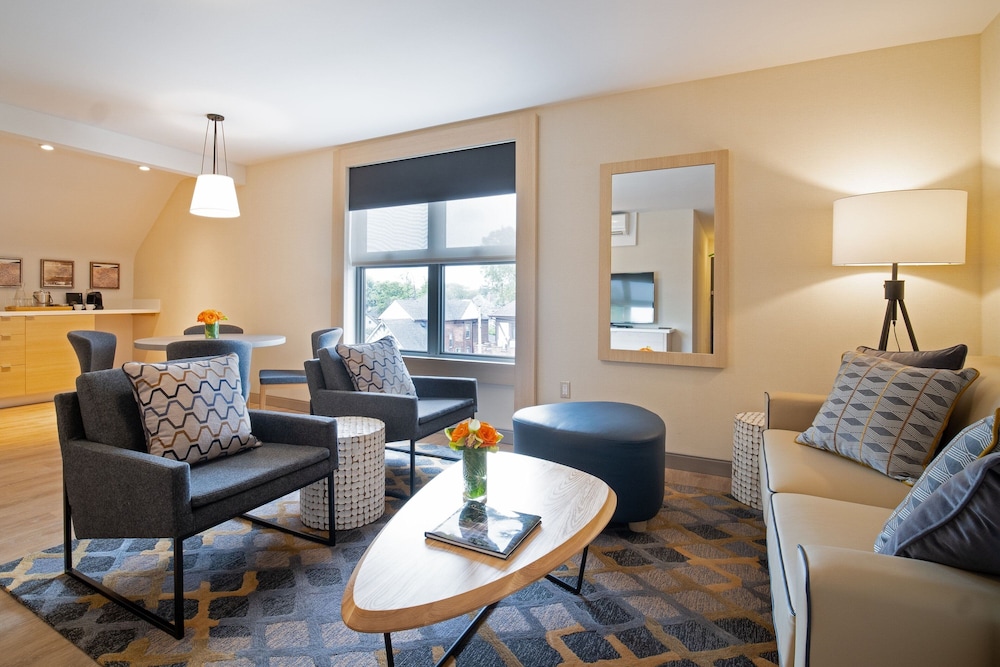 The Insignia Hotel, Sarnia, a Tribute Portfolio Hotel 32/55