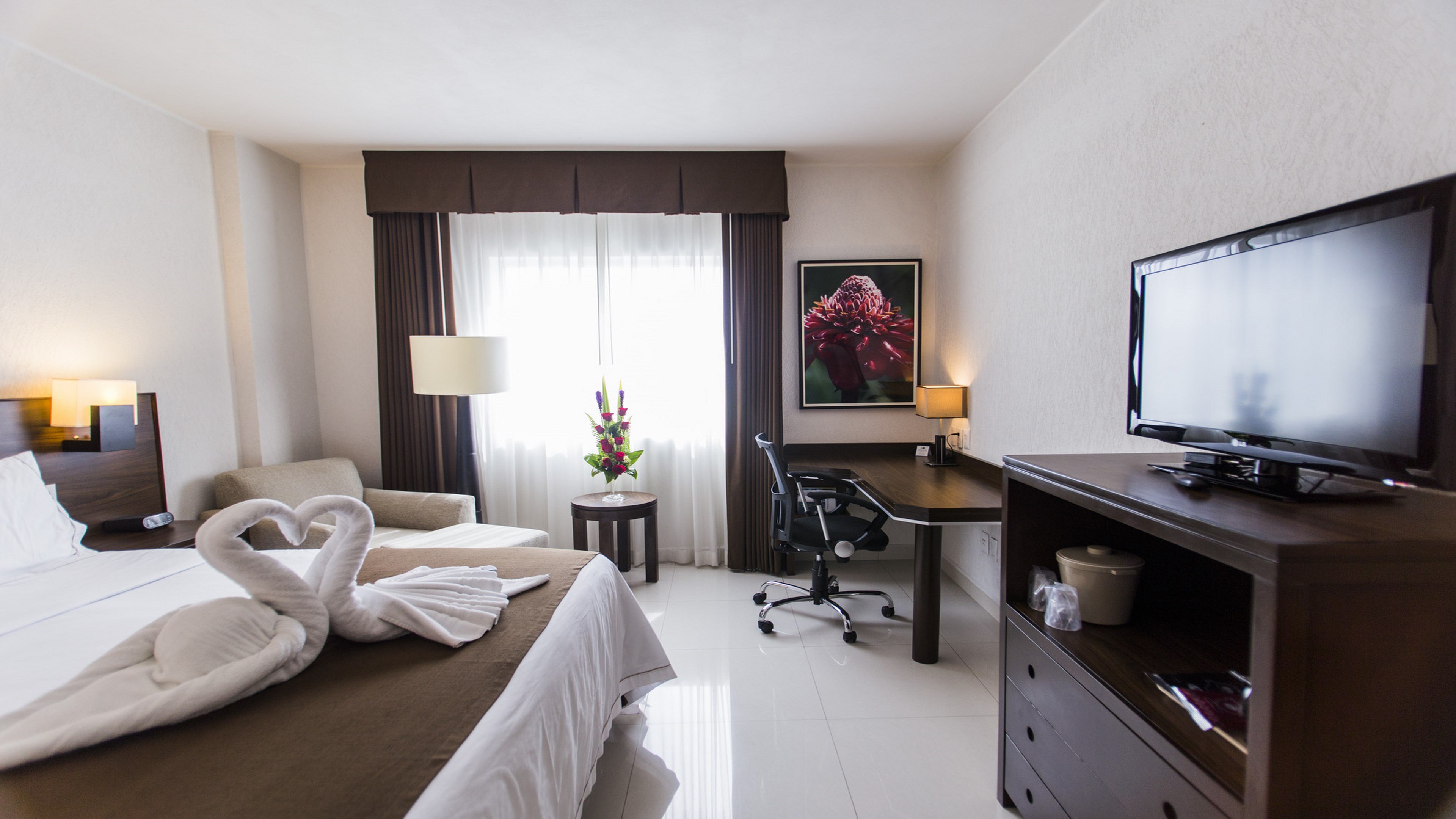 Leisure, King Bed