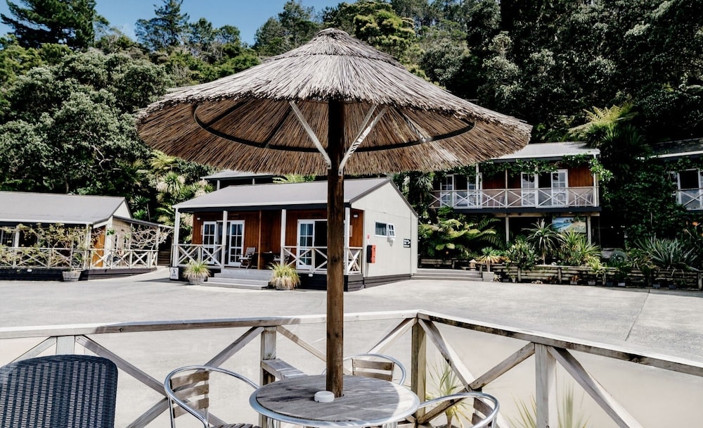 Anchor Lodge Resort 72/73