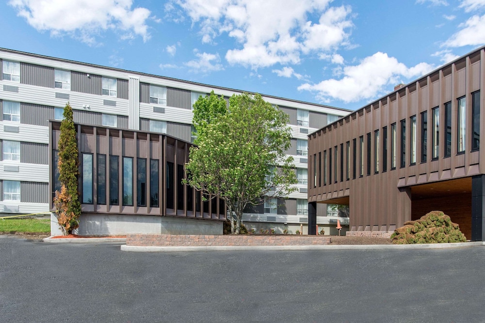 Quality Hotel & Suites Gander 36/37