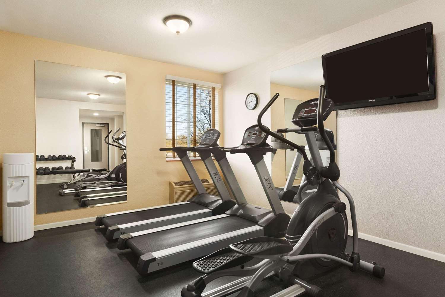 Country Inn & Suites By Radisson, Eagan, MN 15/35