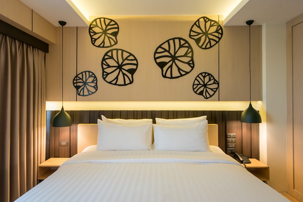 Nadee 10 Resort & Hotel 12/36