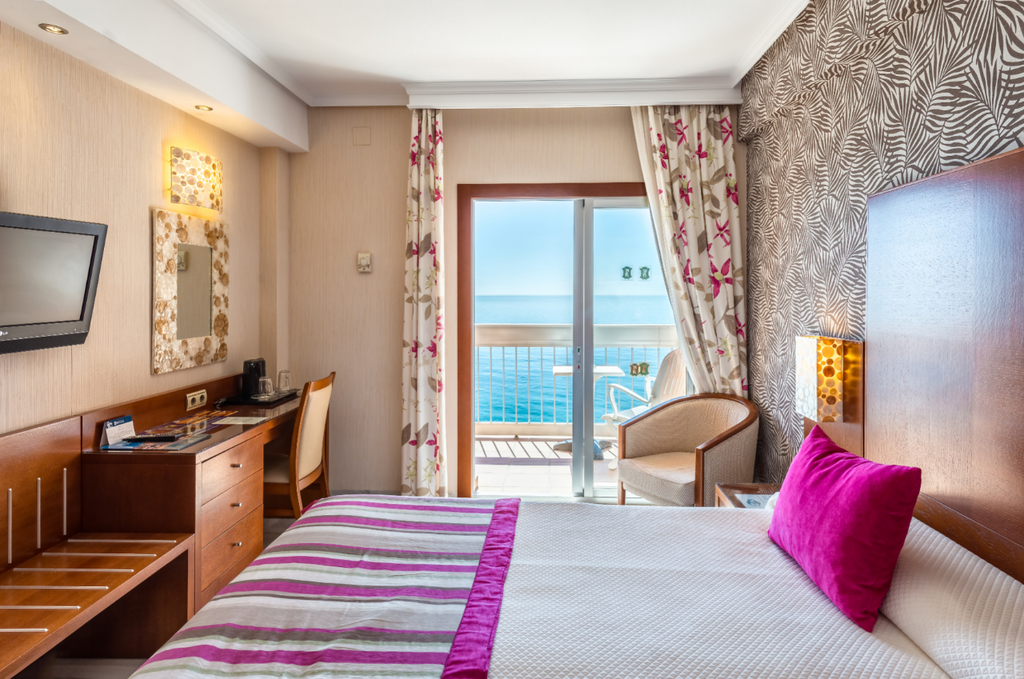 Room, Double Bed, Sea Front, Balcony