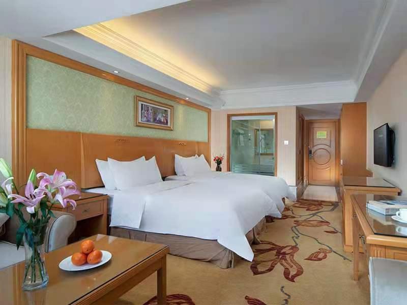 Vienna International Hotel (Lijiang Yuxue Avenue) 24/35