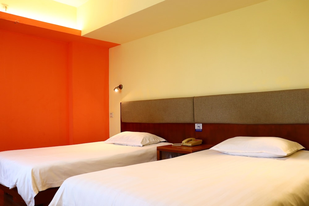 Garden Inn 4th Zhongshan Road Branch 33/60