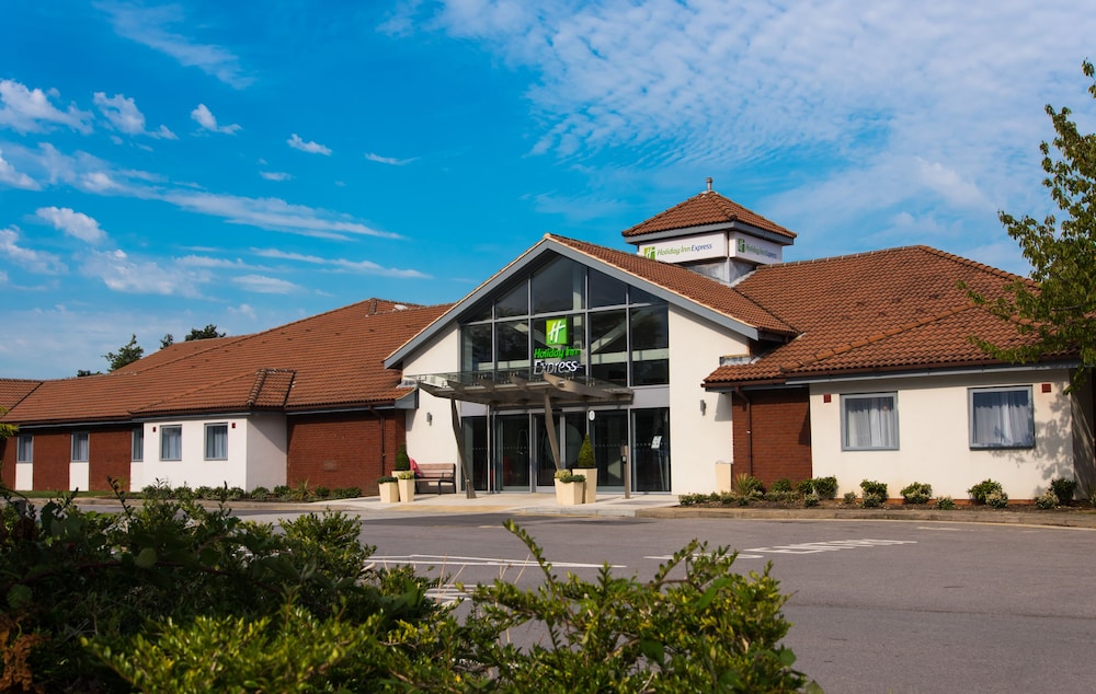 Holiday Inn Express Portsmouth North 1/52