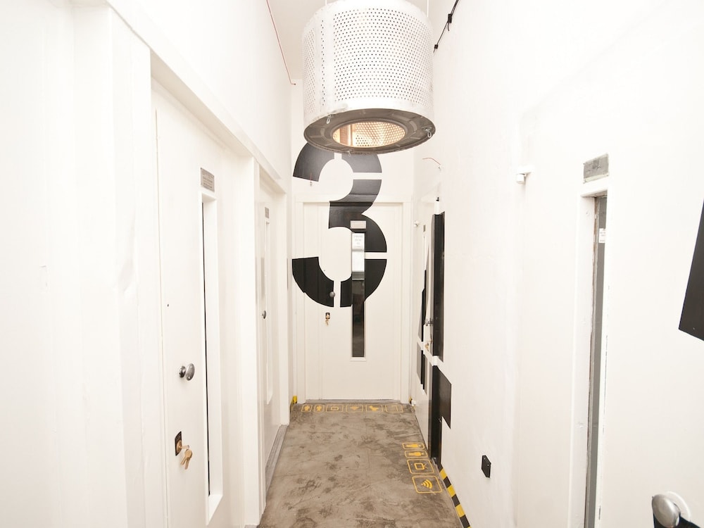 Lofthotel Przychodnia 13/22