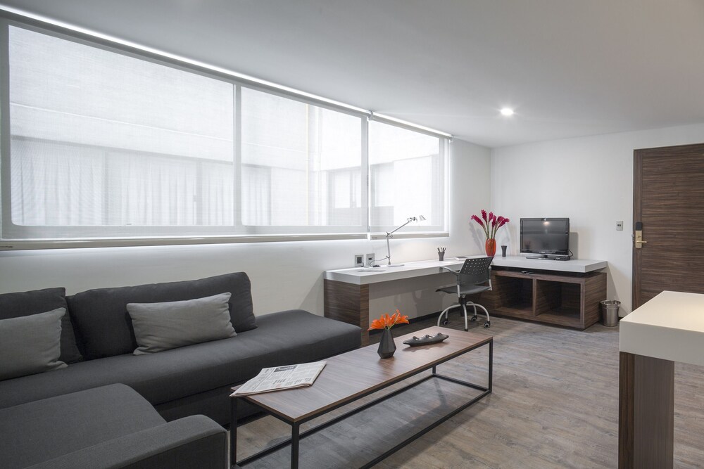 FlowSuites WTC 27/50