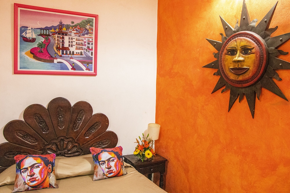 Posada de Roger 48/65