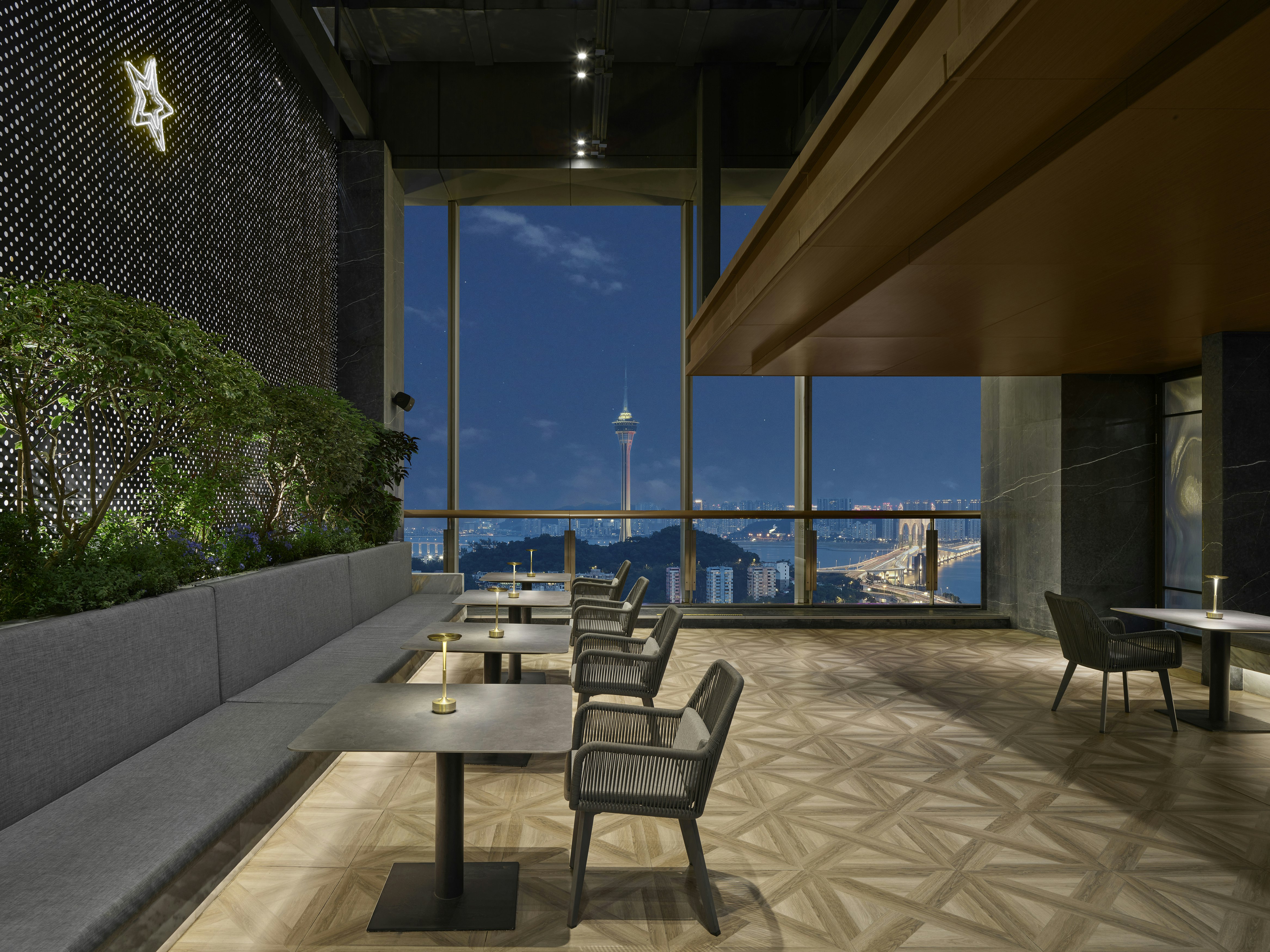 Hilton Zhuhai 11/49