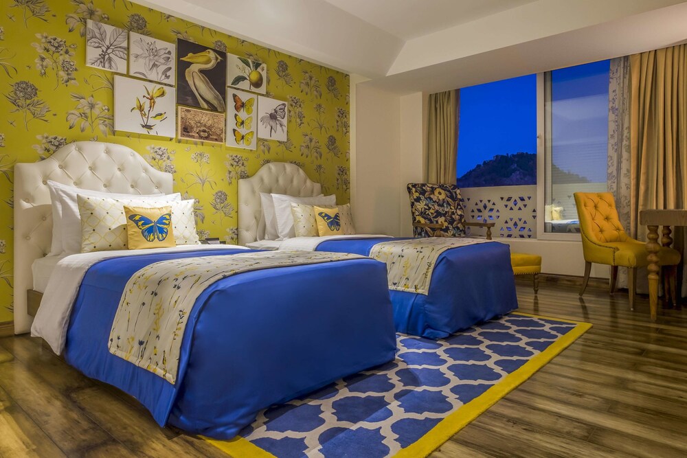 Mosaic Mussoorie 16/50