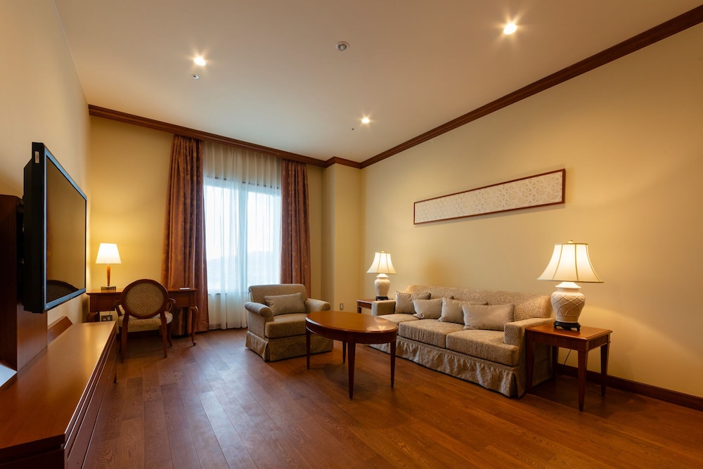 Grand Empire Hotel 13/49