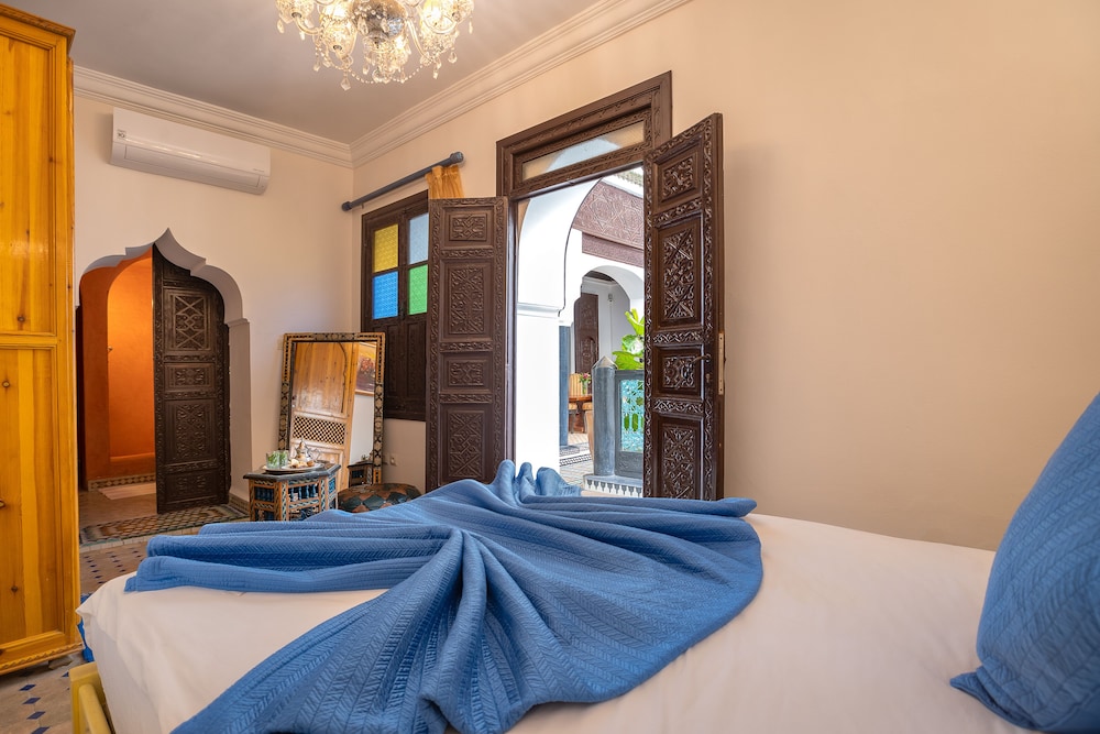 Riad Ben Tachfine 17/50