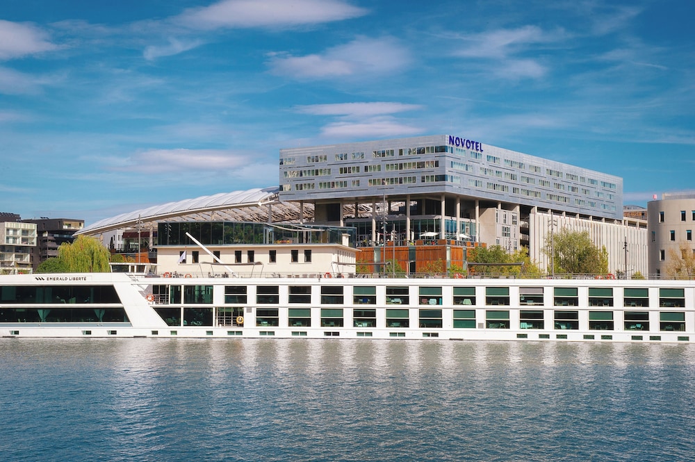 Novotel Lyon Confluence 3/80