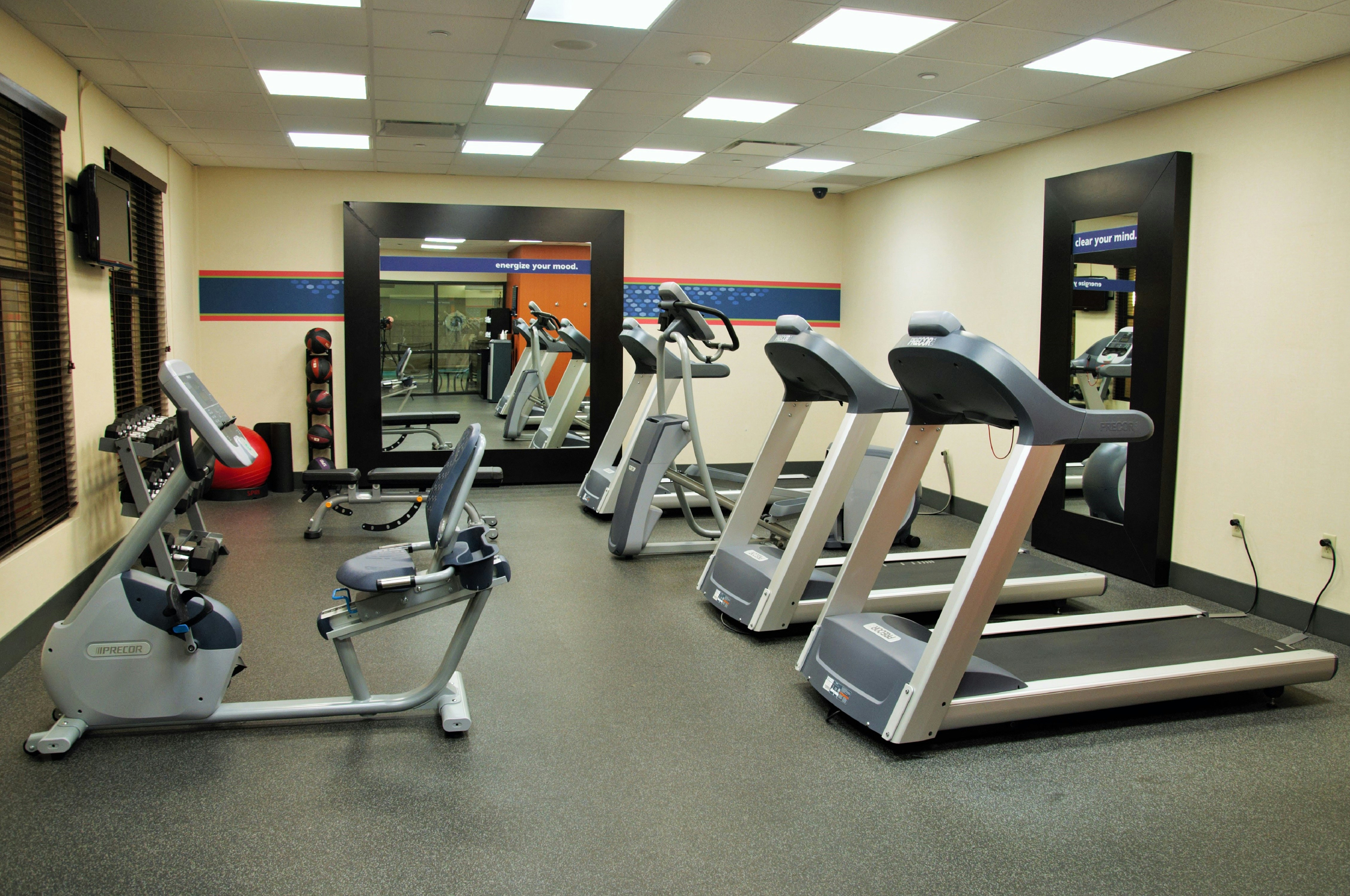 Hampton Inn And Suites Cincinnati Uptown University Area Oh 37/72