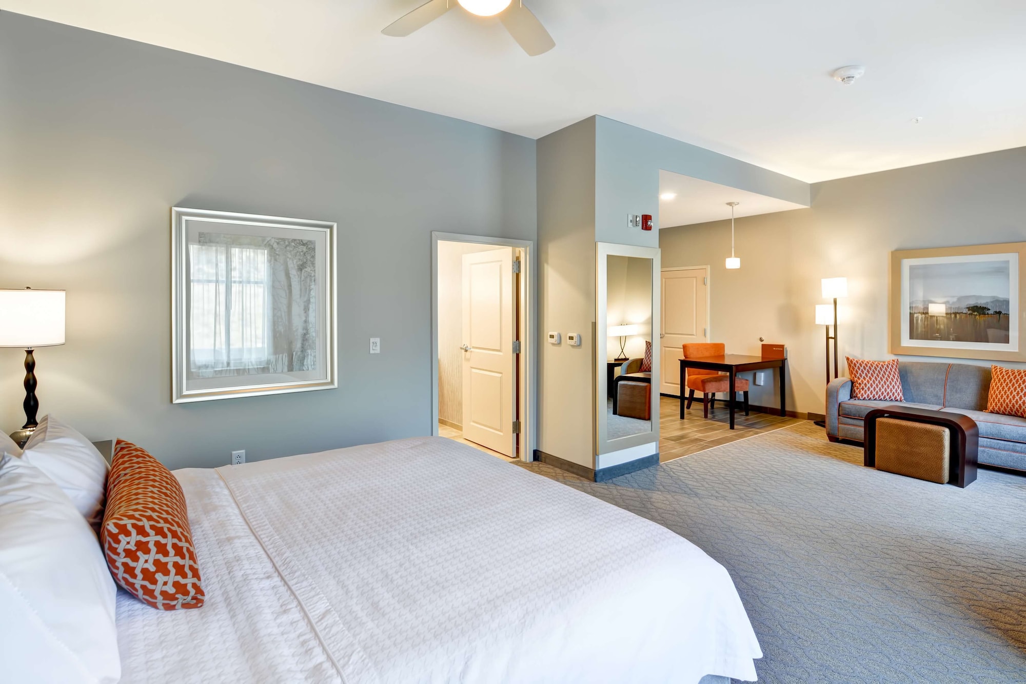 Premium, King Bed, Accessible
