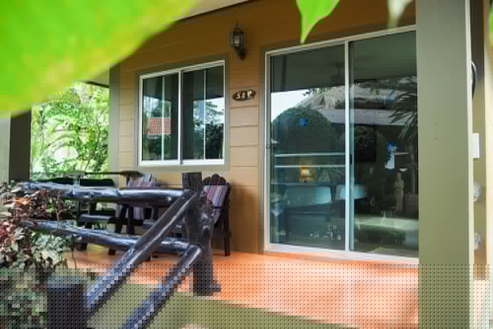 Lanta Castaway Beach Resort 30/50