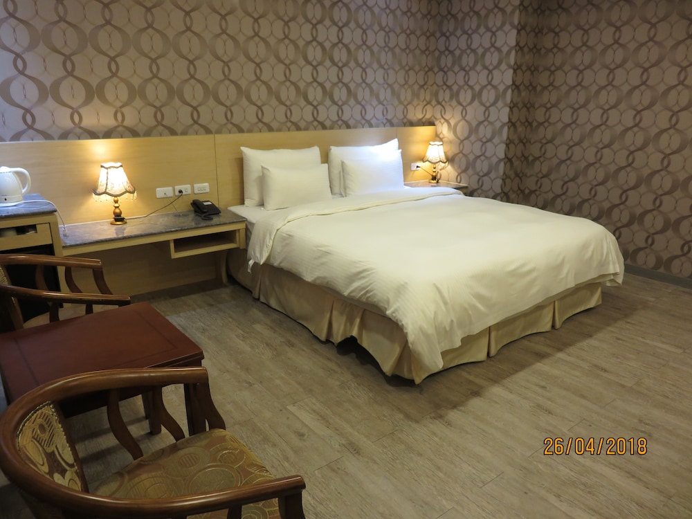 Maohua Motel 16/44