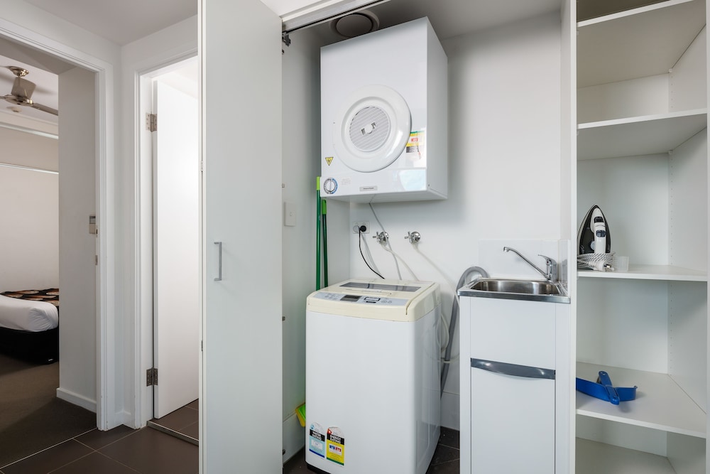 Central Holborn Apartments photo4