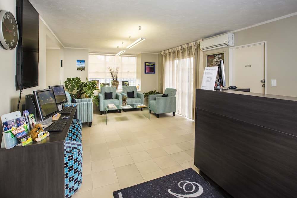 LAKE ROTORUA HOTEL 6/46