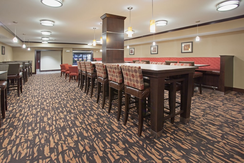 Holiday Inn Express Suites Moab 48/63