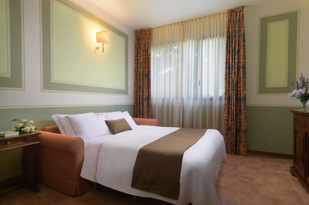 Hotel Residence San Gregorio 9/66