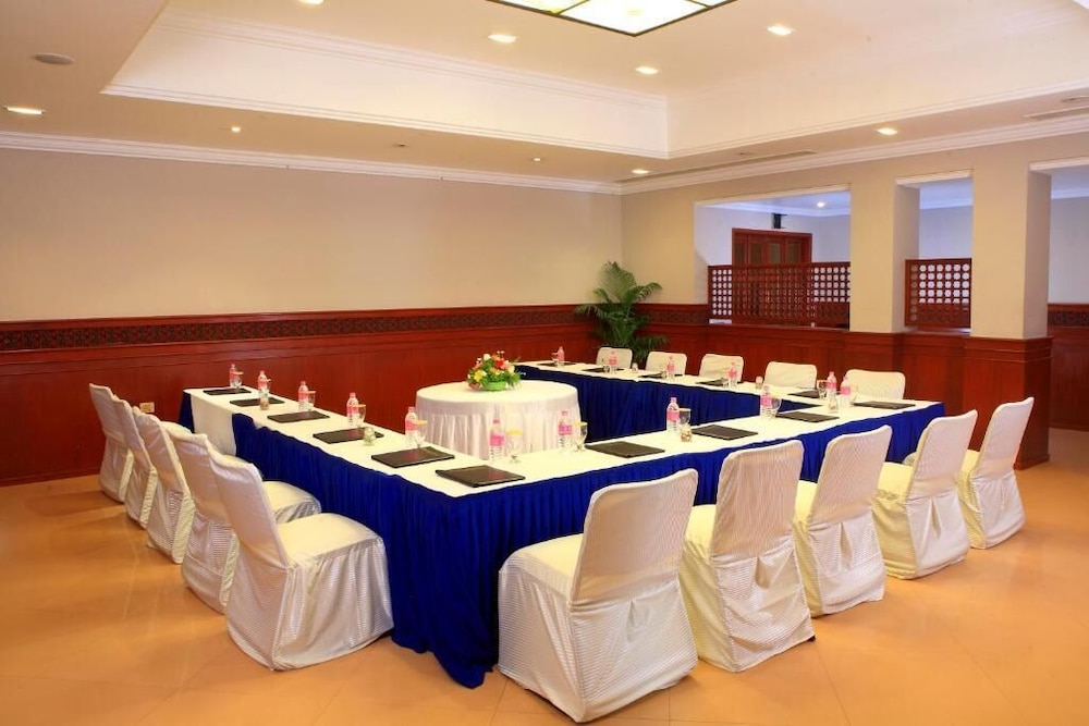 Sangam Hotel In Thanjavur 17/21