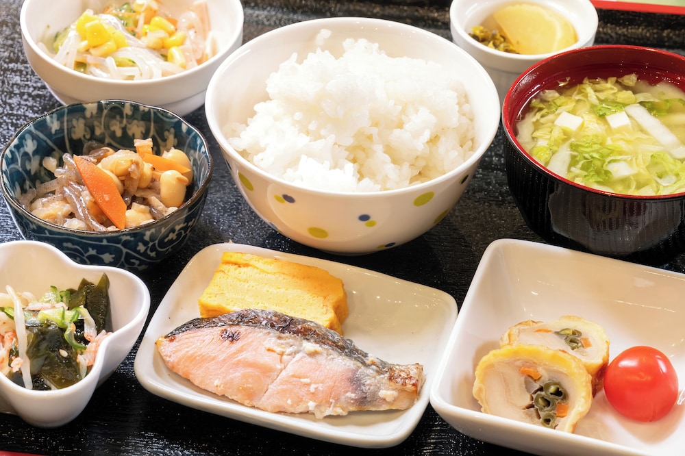 Omura Central Hotel 33/59