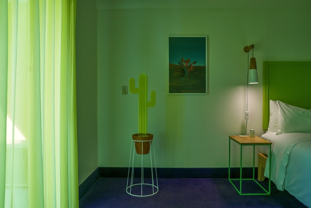 The Saguaro Palm Springs 24/49