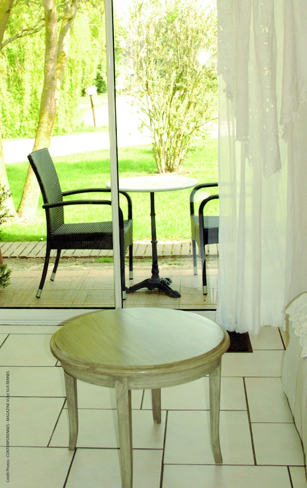 Hotel le Chatellier 23/50