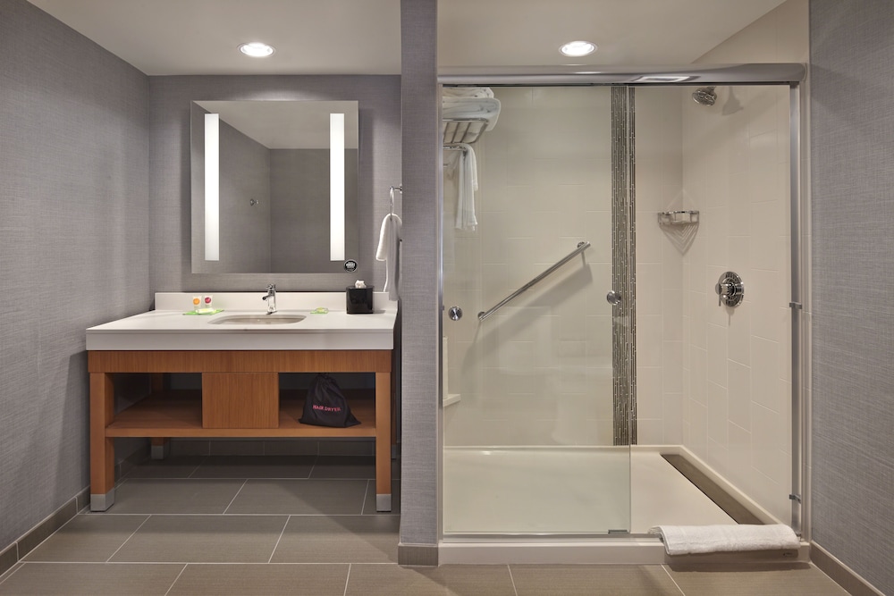 Hyatt Place Warwick/Providence Airport 13/58