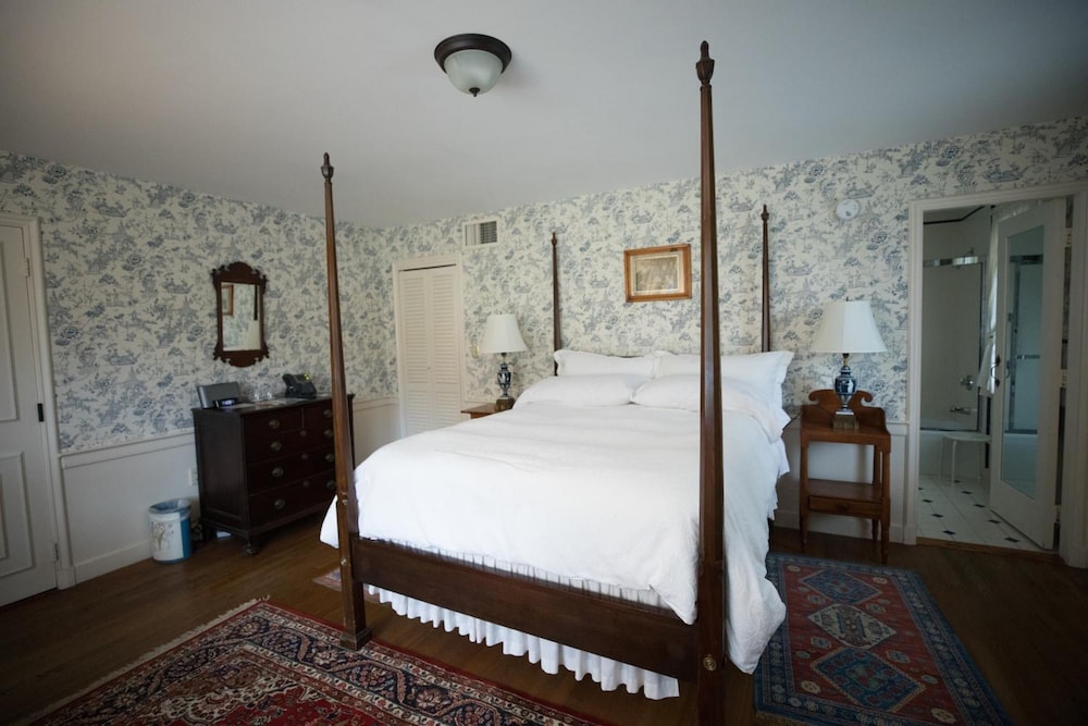 Grafton Inn 8/50