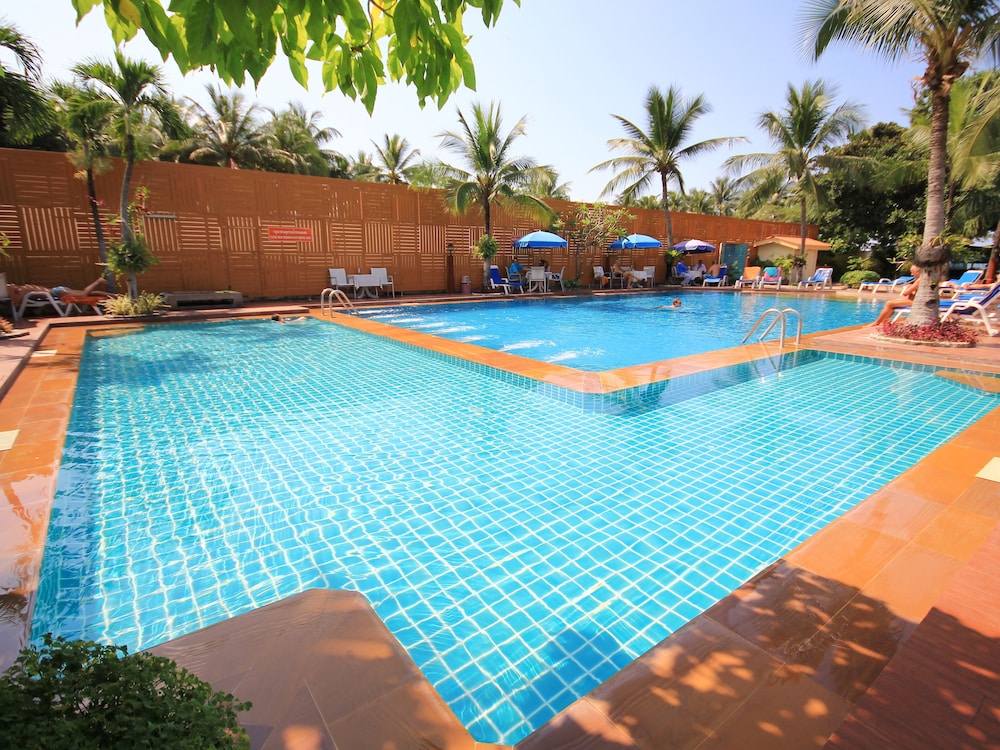 Twin Palms Resort 13/52