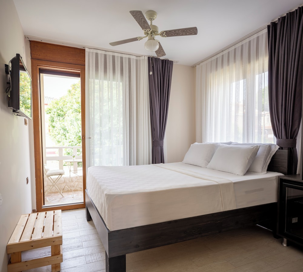 Cesmekes Butik Otel 14/50