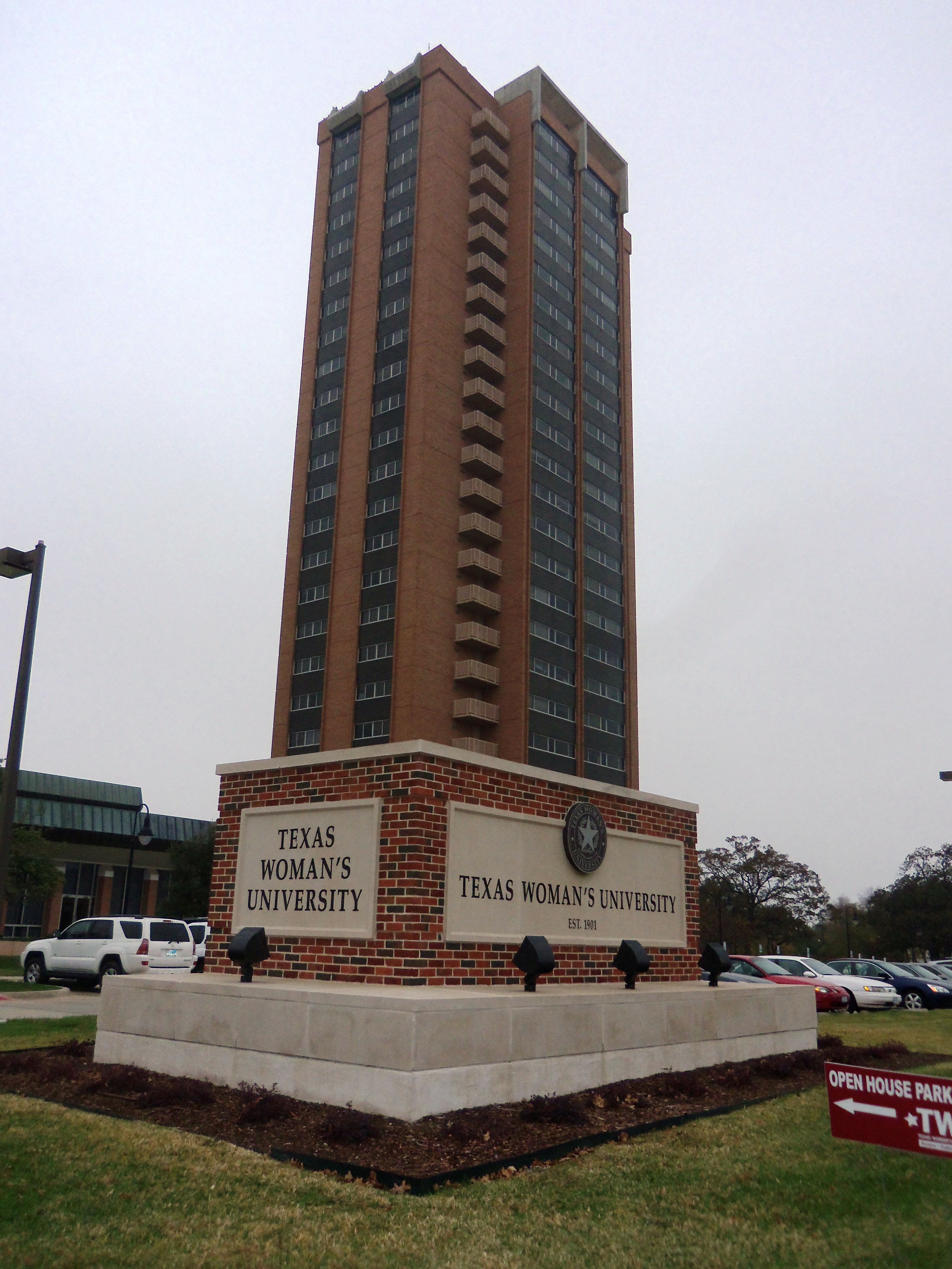 Best Western Premier Crown Chase Inn and Suites 7/70