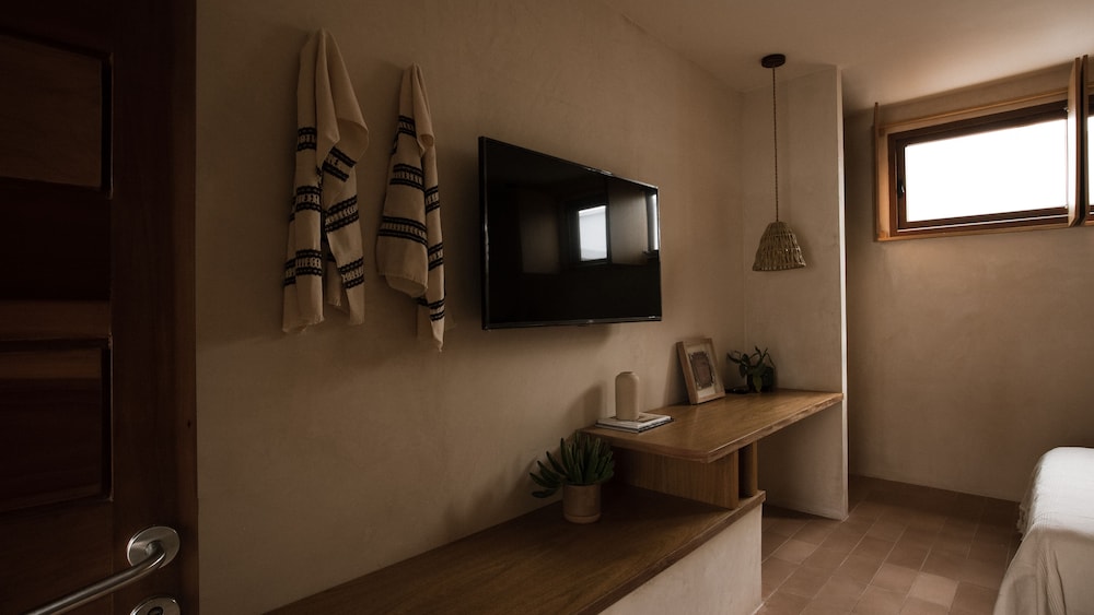 Casa Montore Boutique Hotel 34/37
