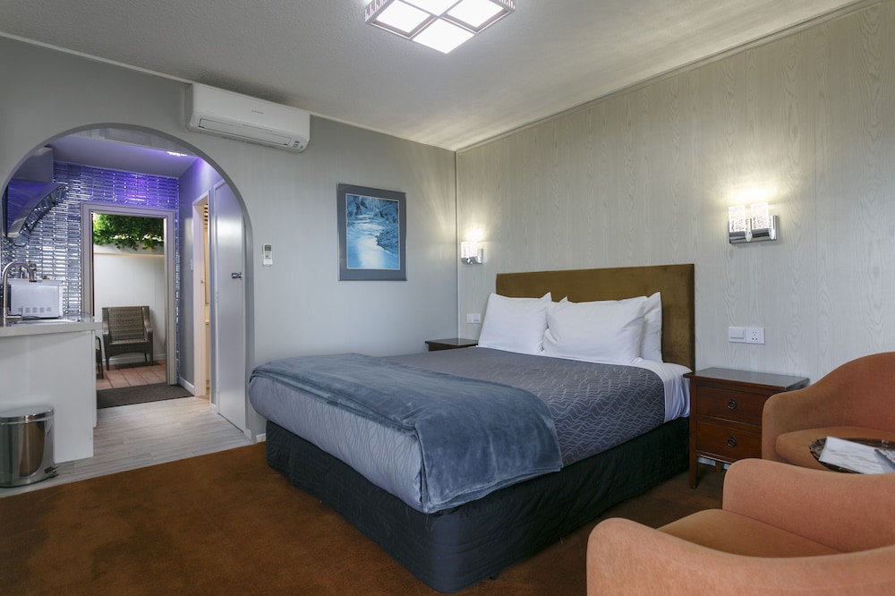 Vu Thermal Lodge 12/70