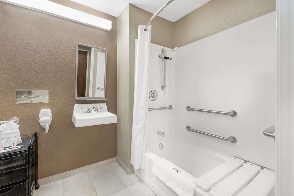Microtel Inn & Suites By Wyndham Williston 13/36