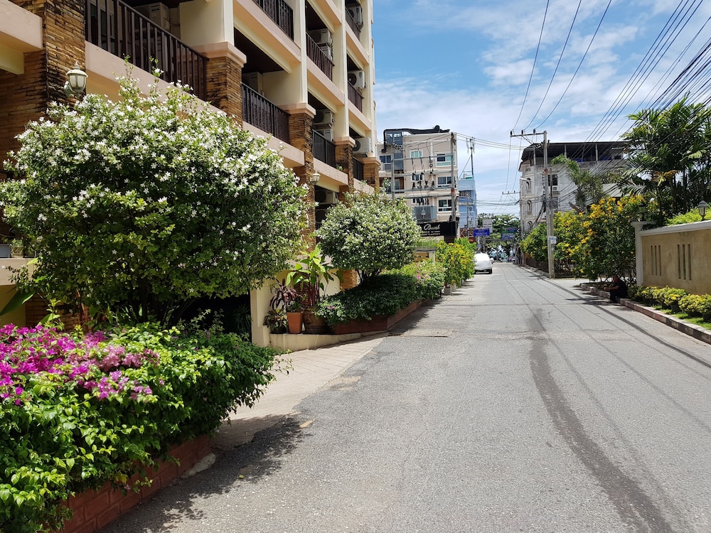 JOMTIEN BEACH RESIDENCE 58/62