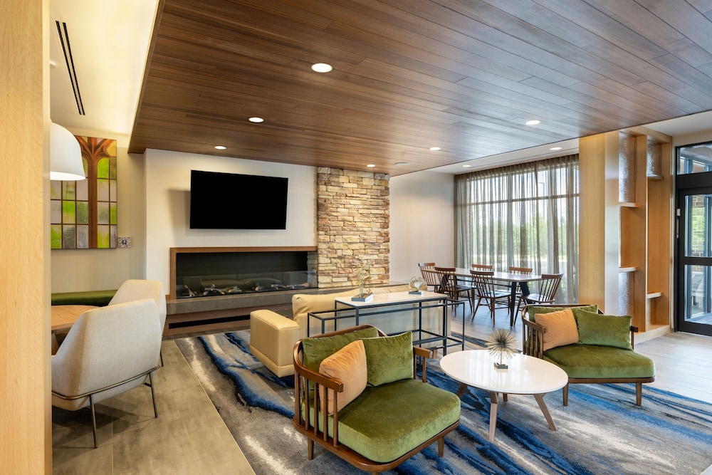 Fairfield Inn & Suites by Marriott Rome 13/15