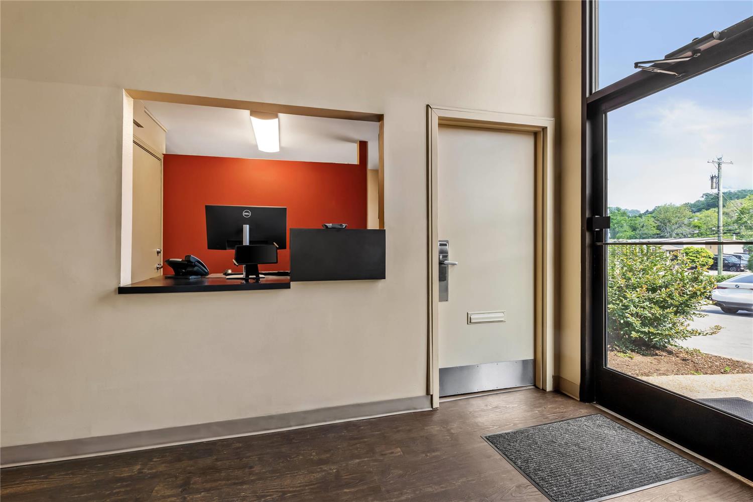 Suburban Studios Brentwood - Nashville 3/11