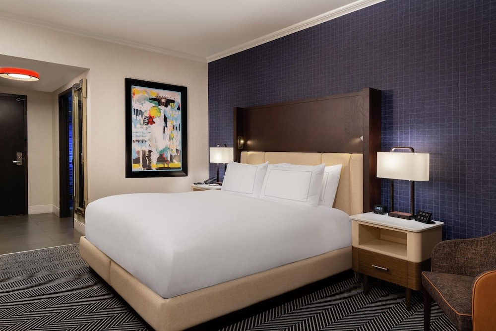 Fitness, King Bed