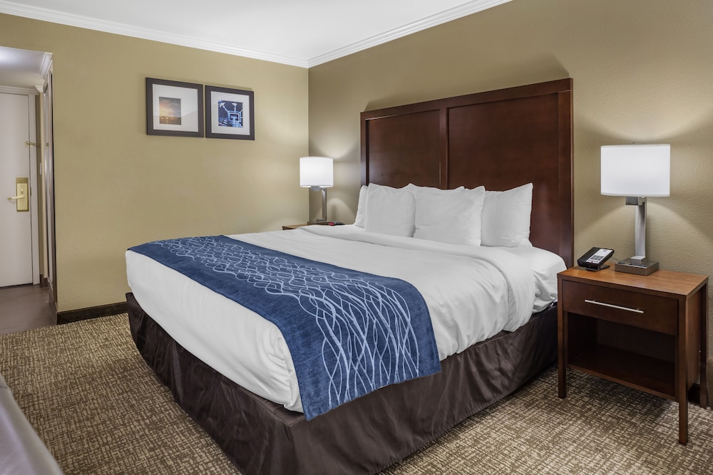 Comfort Inn Sunnyvale - Silicon Valley 8/24
