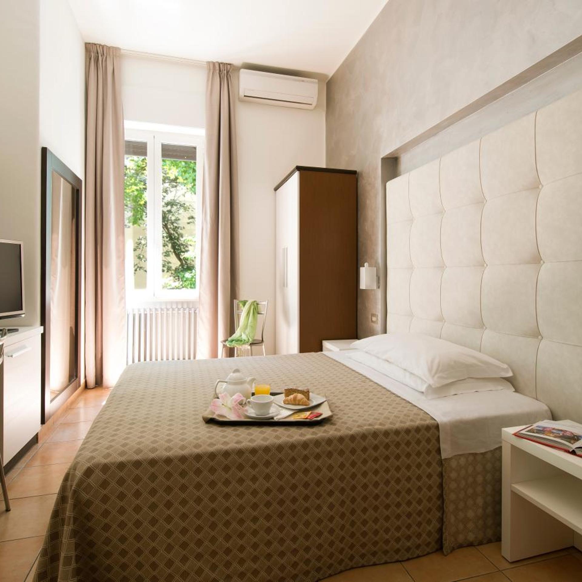 Room, Single
