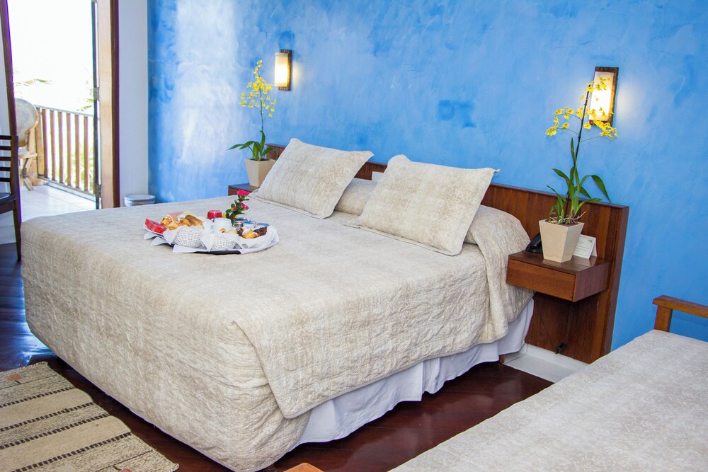 Strand Hotel 25/50